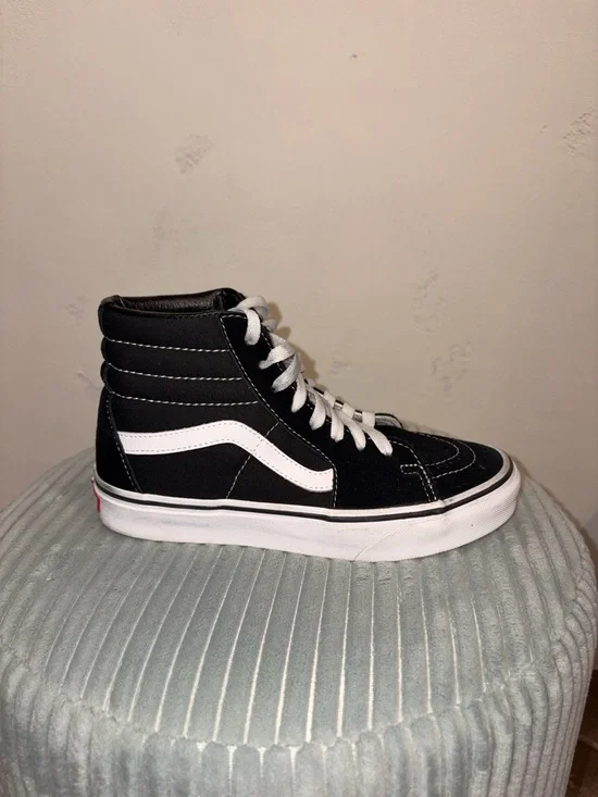 Vans Sk8-Hi Black and White high tops - Picture 1 of 6
